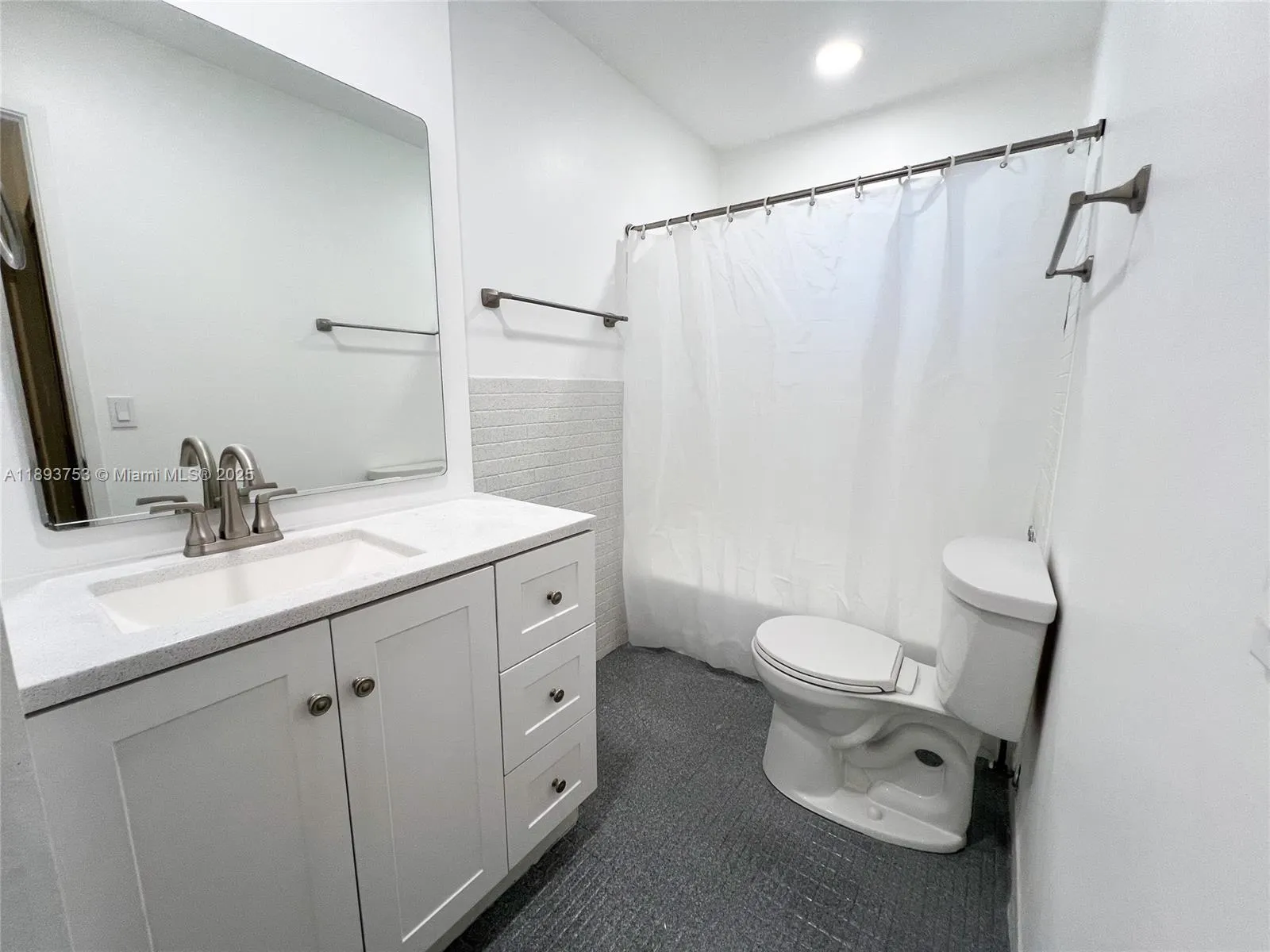 1445 Atlantic Shores Blvd, #206