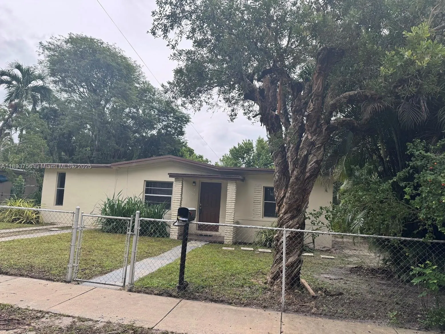 13845 NW 5th Ave