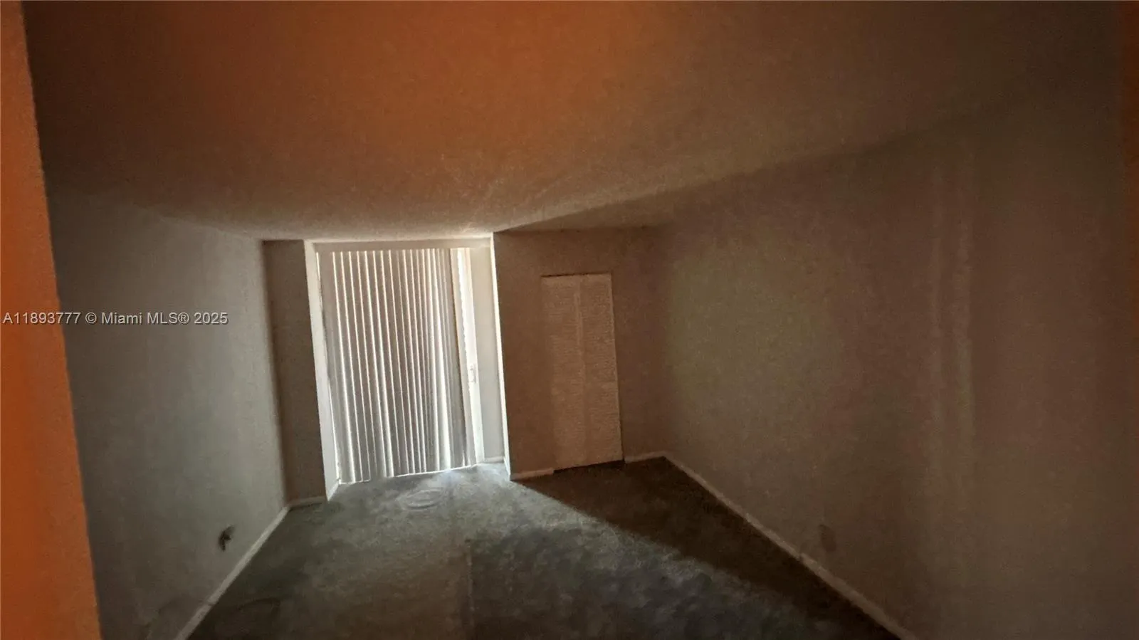 100 Bayview Dr, #1030