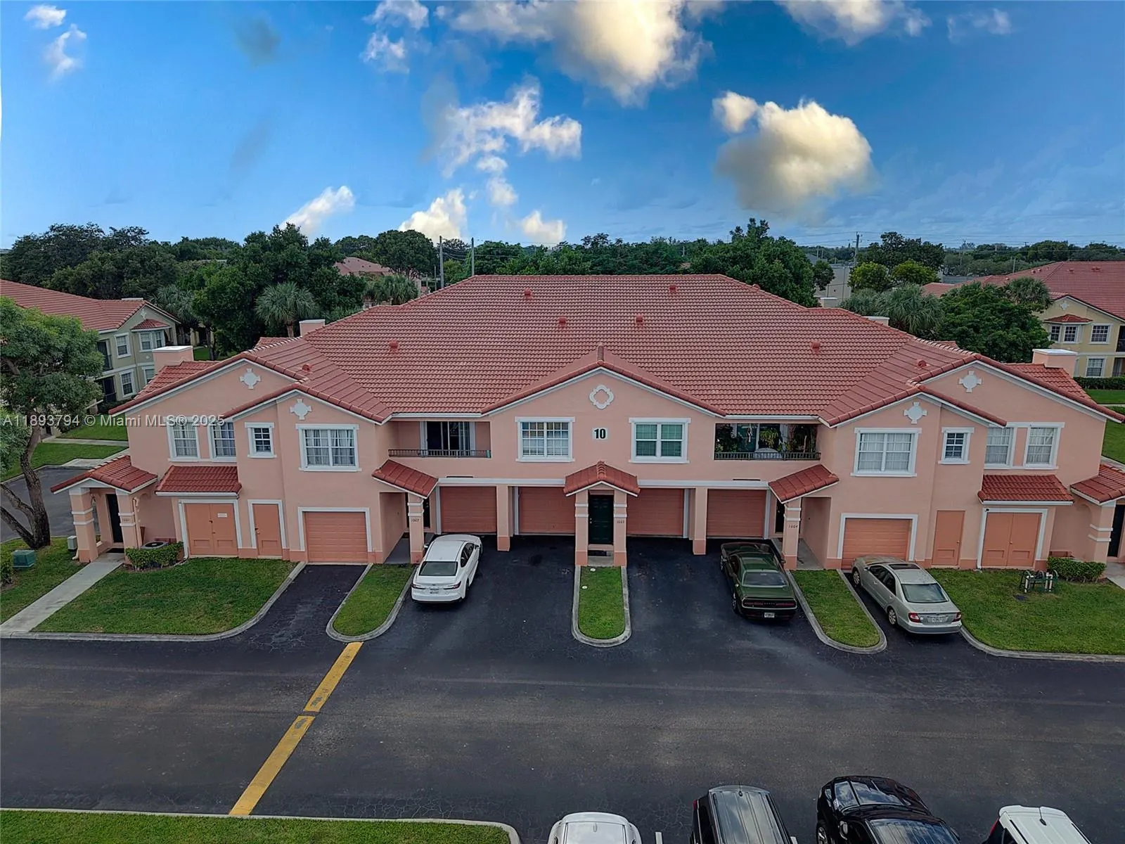1008 Belmont Ln, #1008