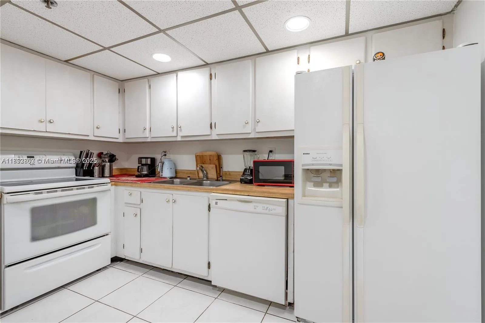 210 174th St, #807