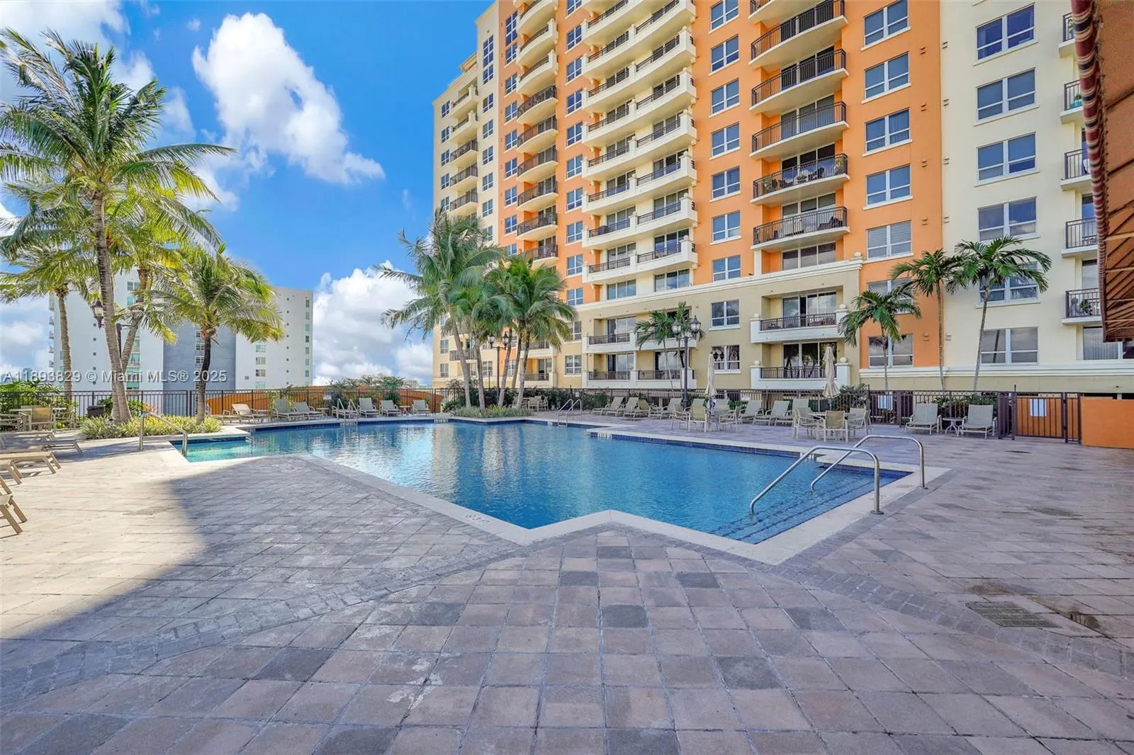3232 SW 22nd Ter, #1703