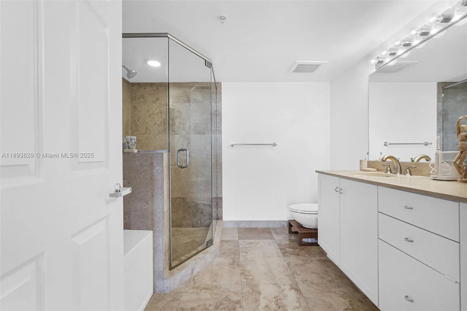 3232 SW 22nd Ter, #1703