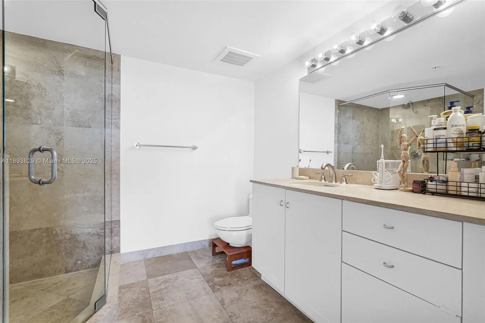 3232 SW 22nd Ter, #1703