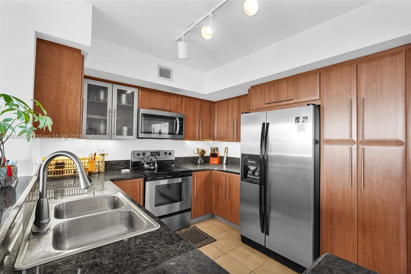 3232 SW 22nd Ter, #1703