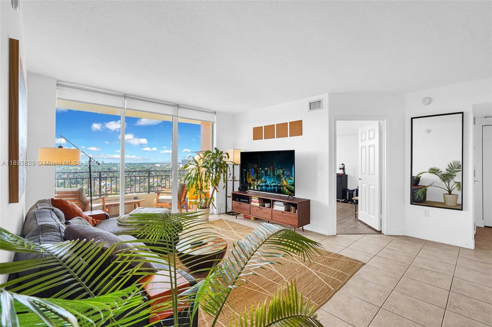 3232 SW 22nd Ter, #1703