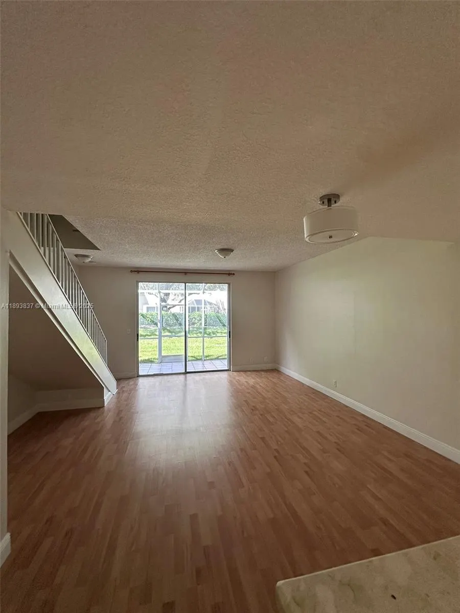 1350 Sorrento Dr
