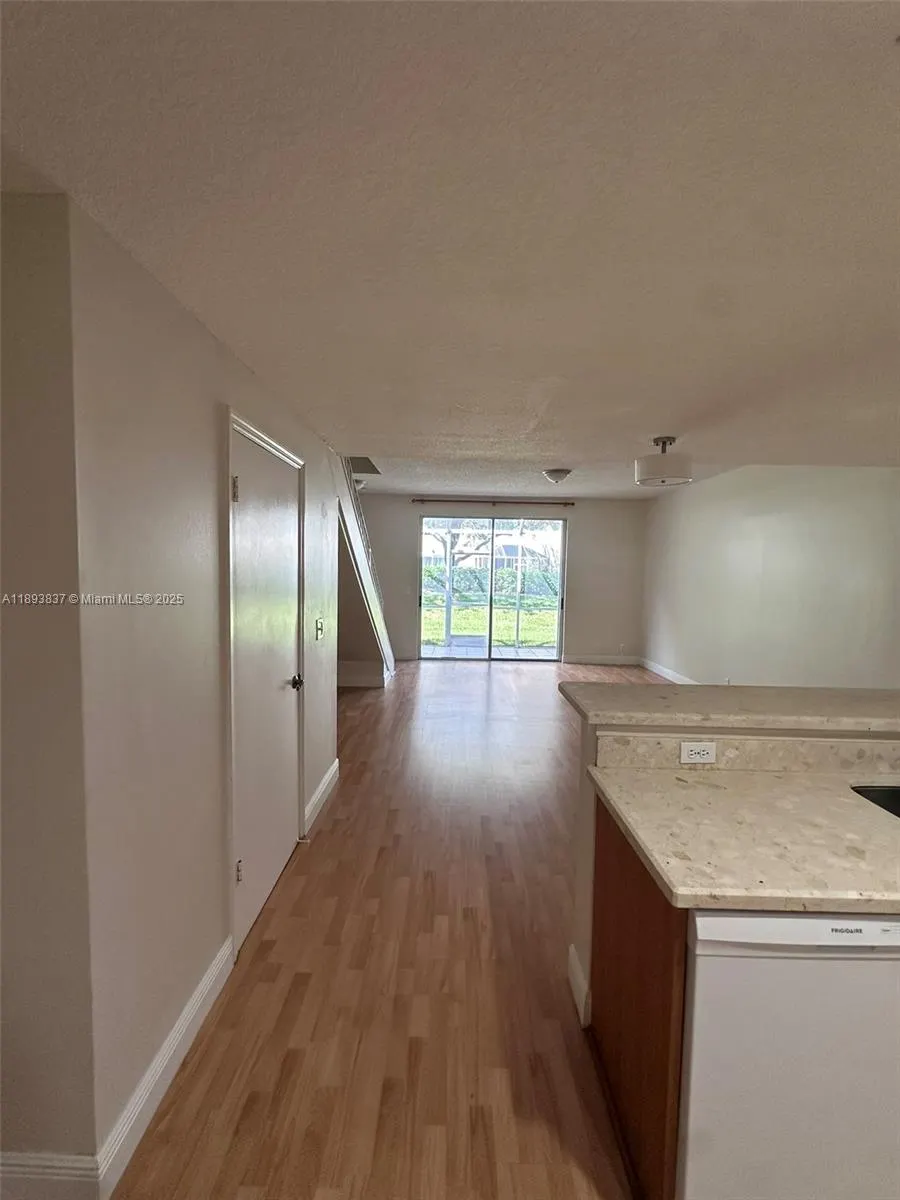 1350 Sorrento Dr