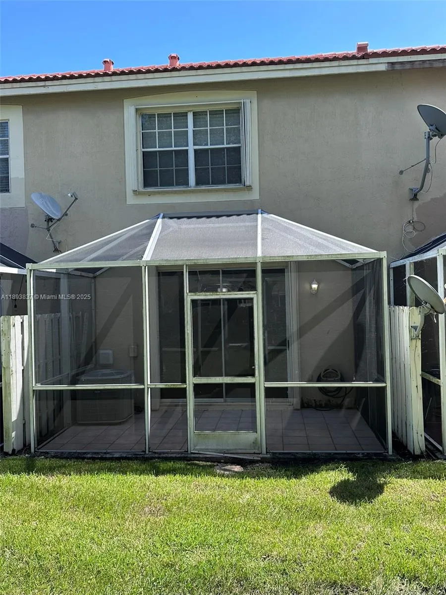 1350 Sorrento Dr