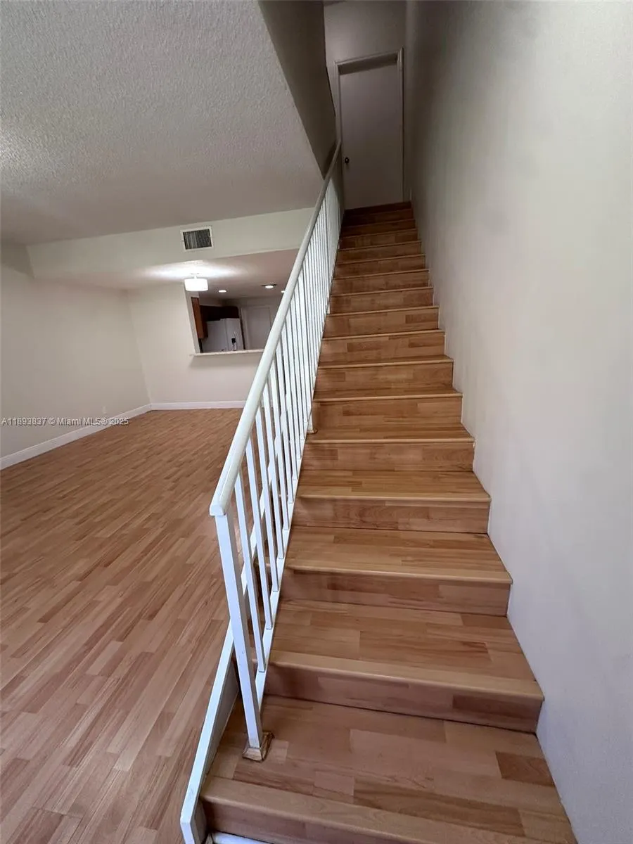 1350 Sorrento Dr