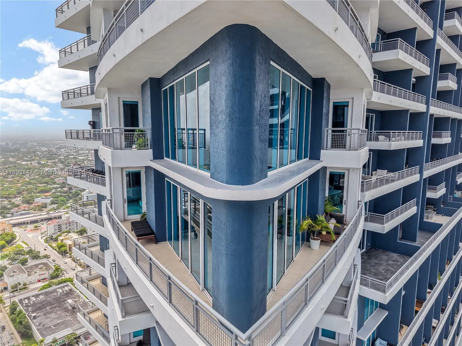60 SW 13th St, #4200