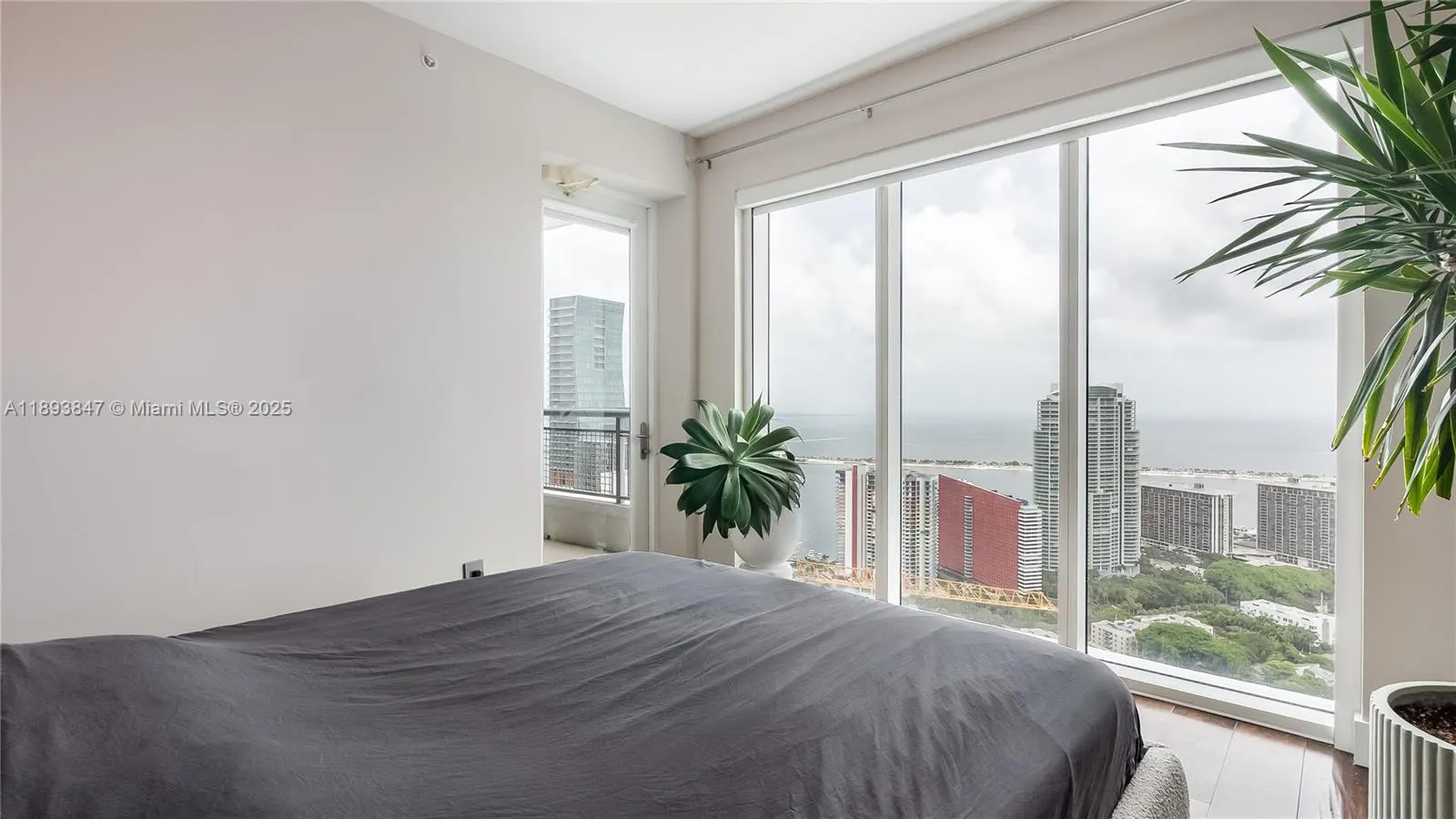 60 SW 13th St, #4200