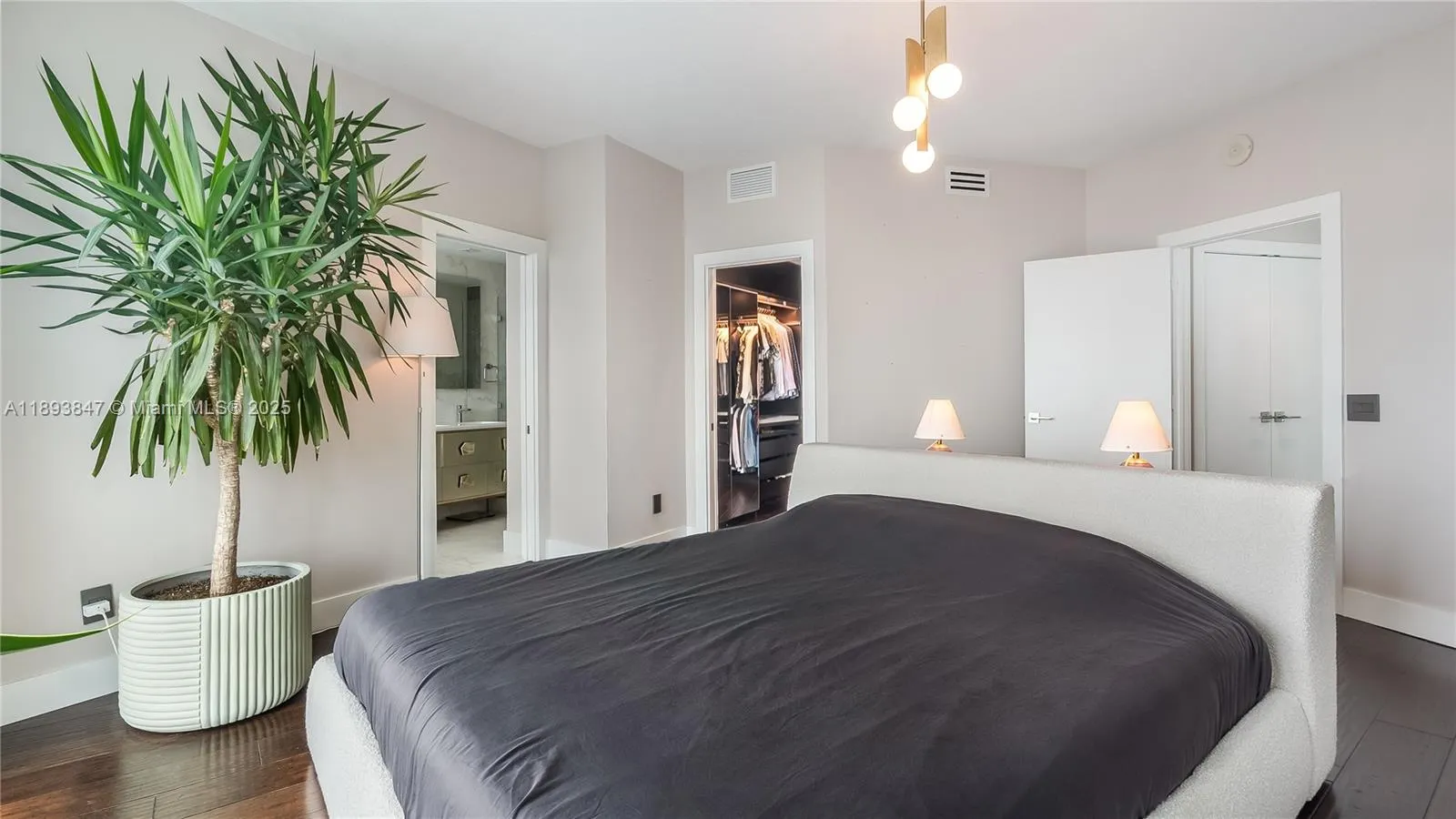60 SW 13th St, #4200
