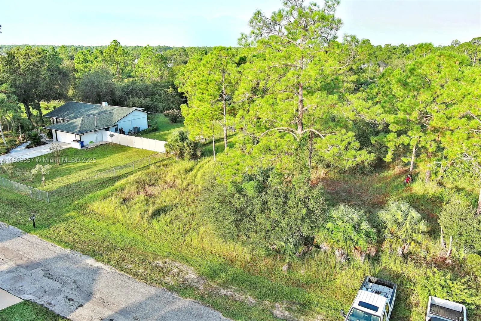 1407 MCKINLEY AVE
