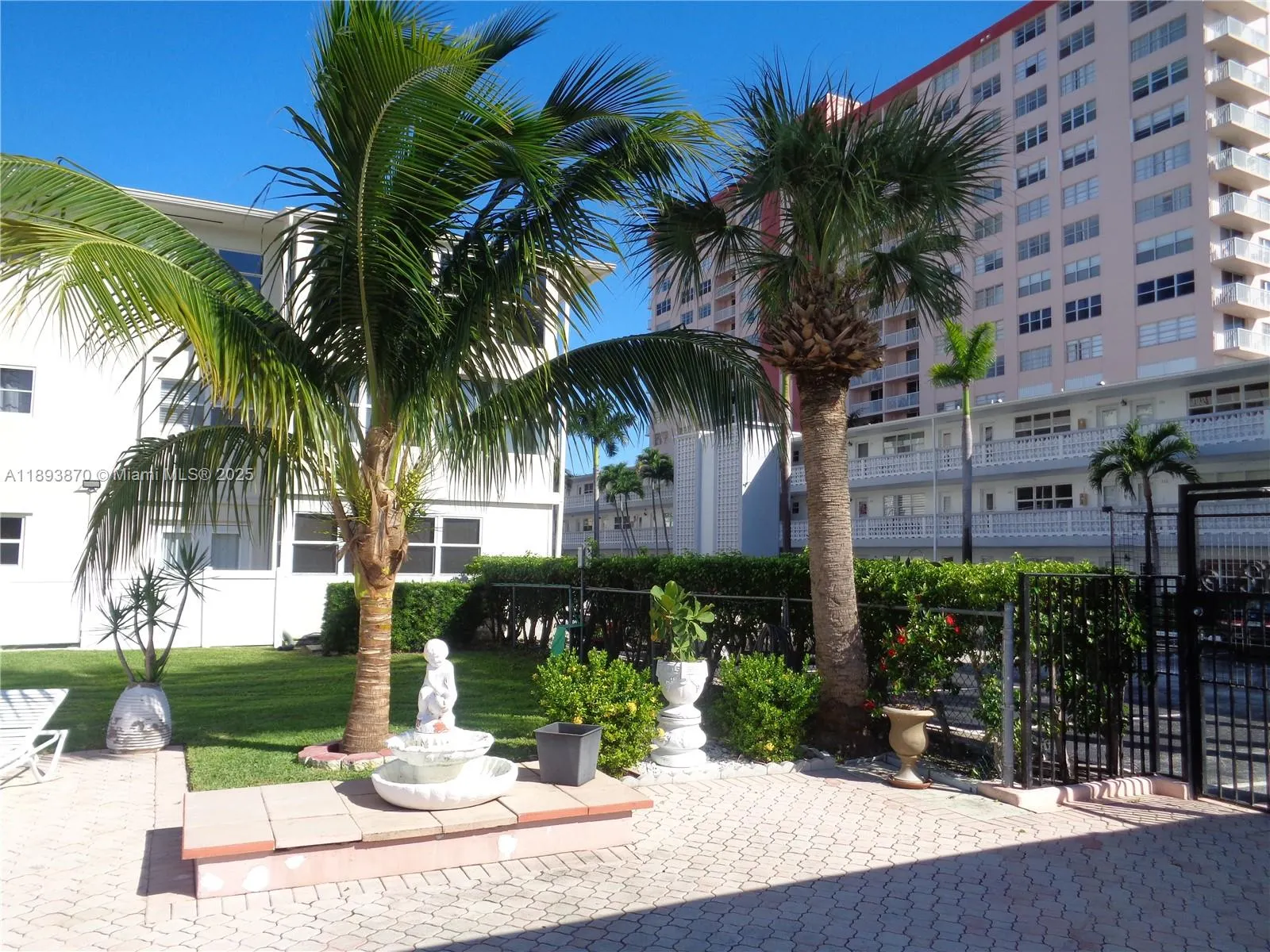 3127 S Ocean Dr, #219