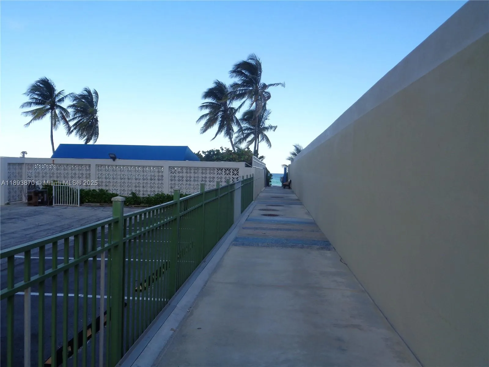3127 S Ocean Dr, #219