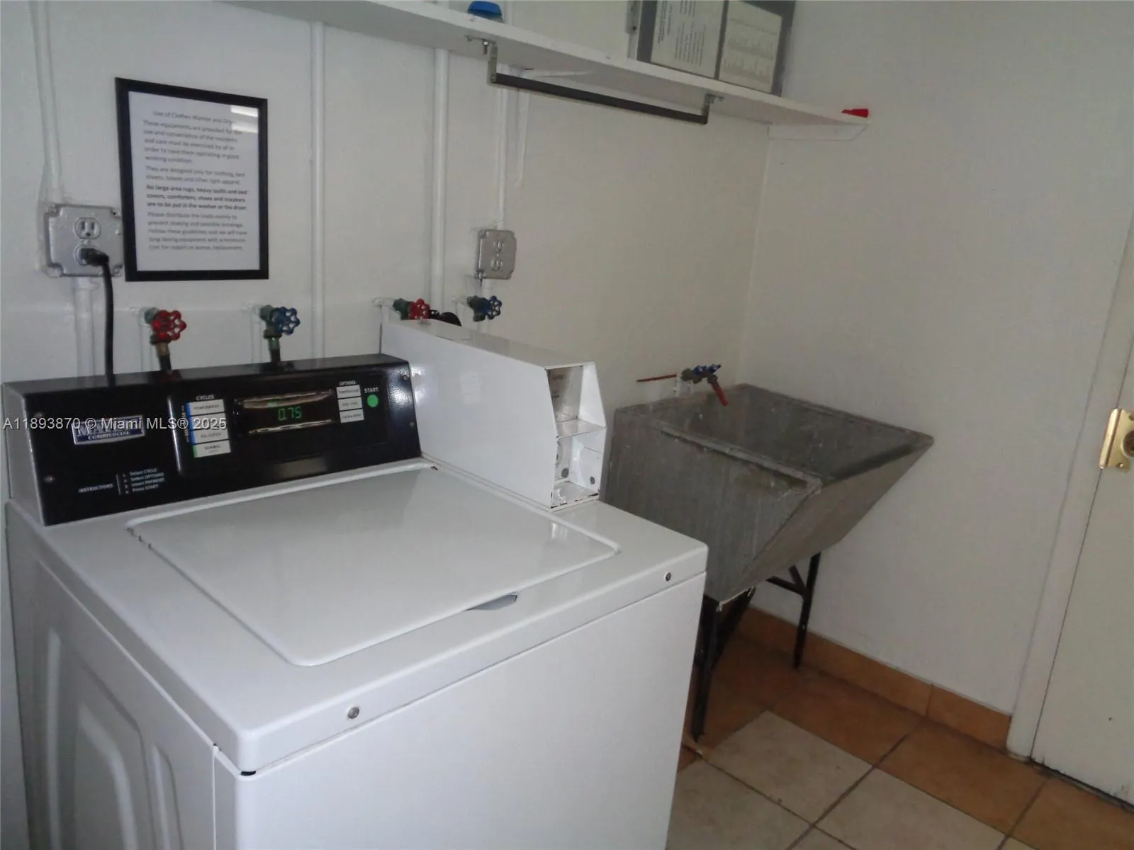 3127 S Ocean Dr, #219