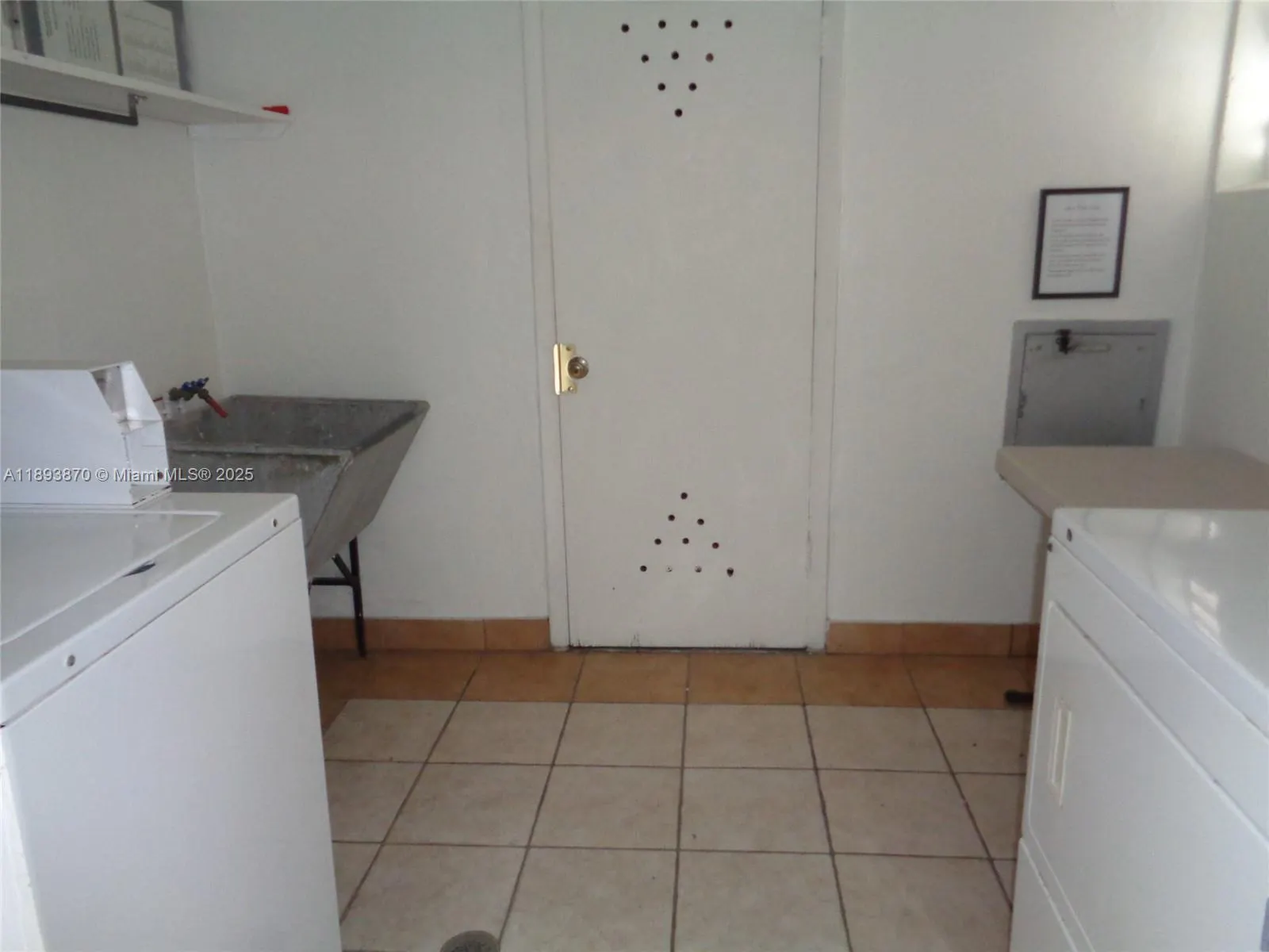 3127 S Ocean Dr, #219