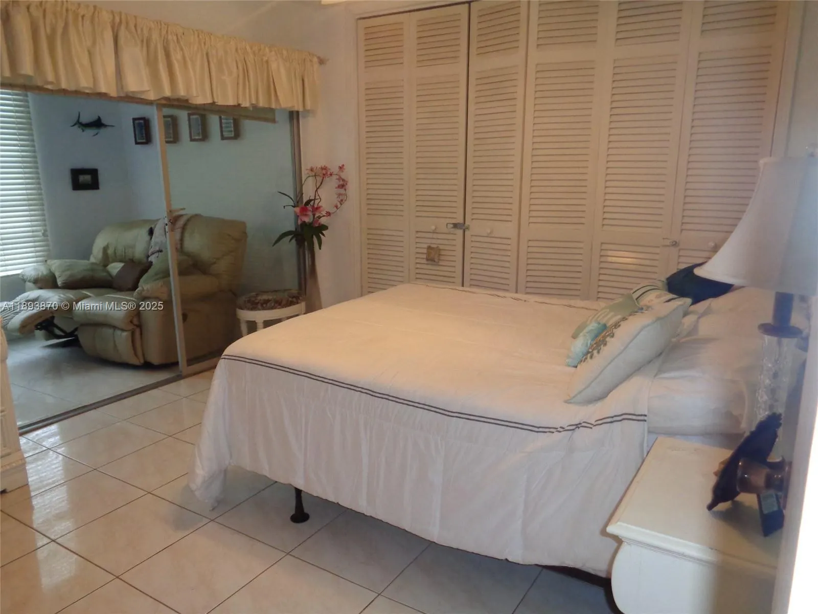 3127 S Ocean Dr, #219