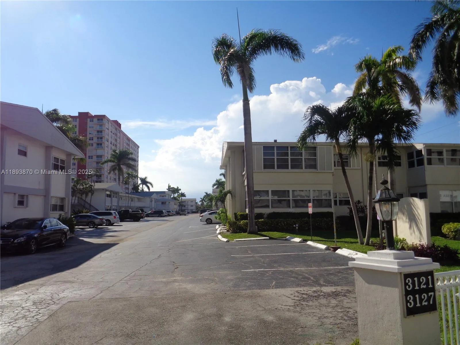 3127 S Ocean Dr, #219