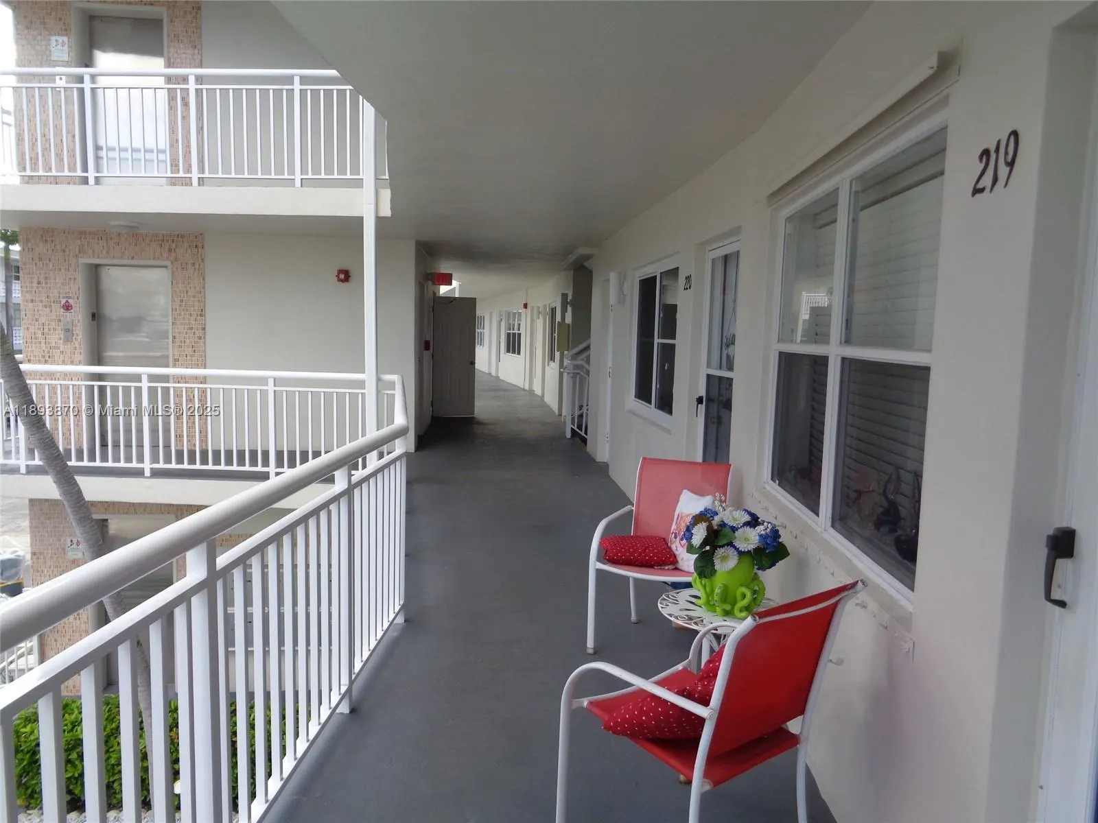 3127 S Ocean Dr, #219