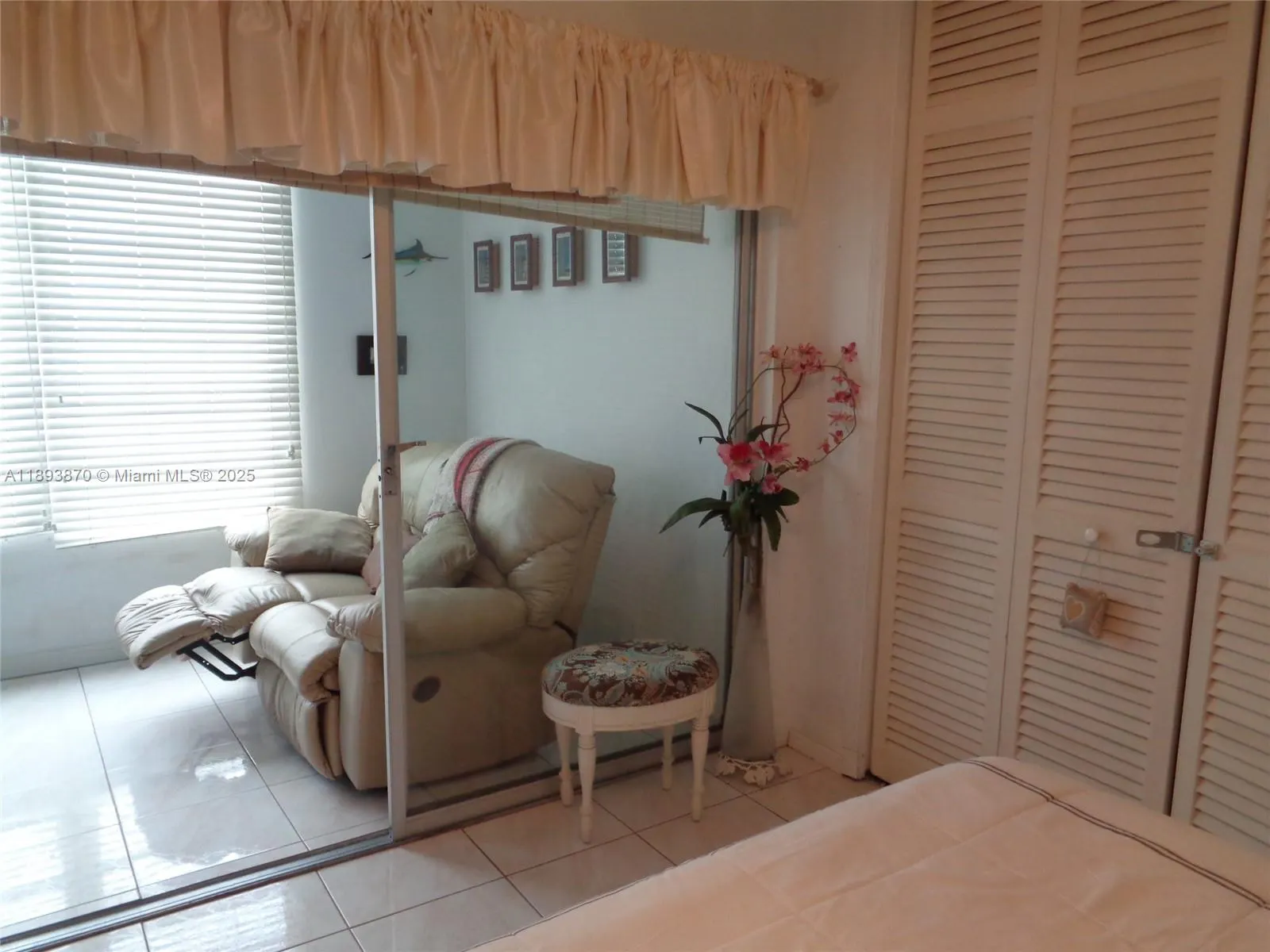 3127 S Ocean Dr, #219