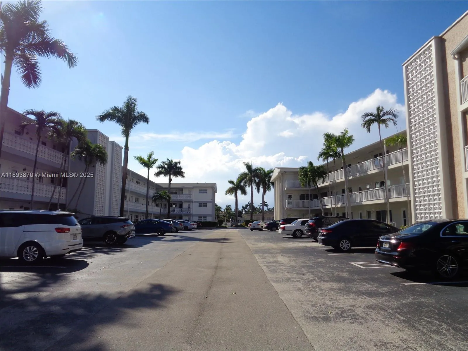 3127 S Ocean Dr, #219