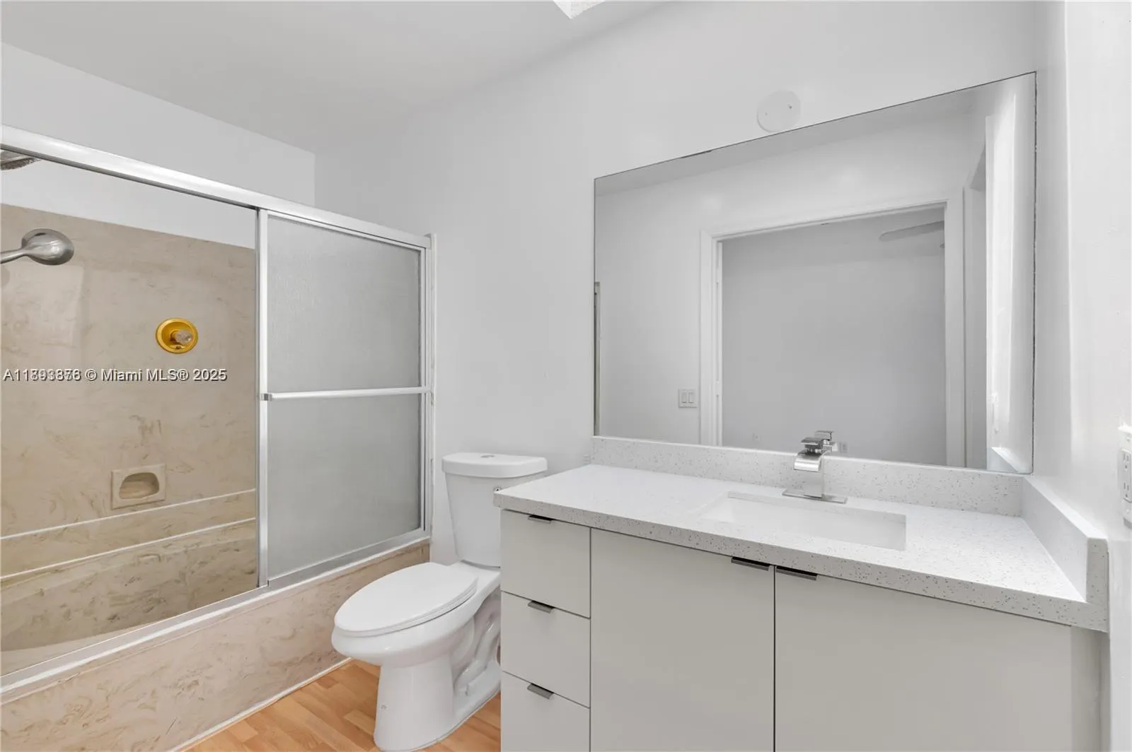 1194 Hillsboro Mile, #72