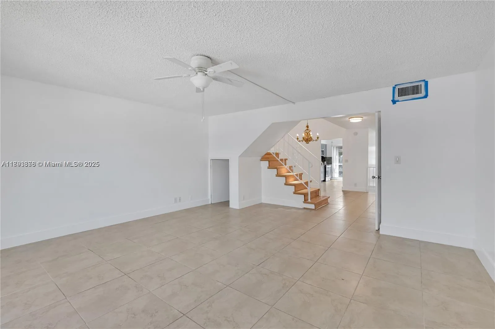 1194 Hillsboro Mile, #72