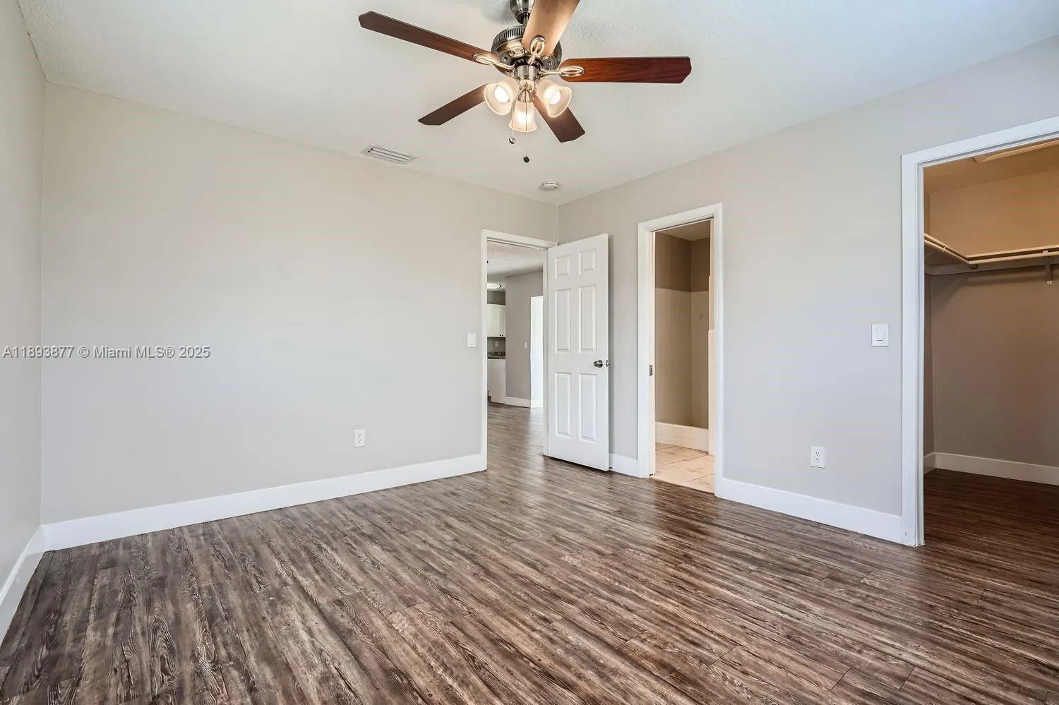 4380 NW 4th Ct