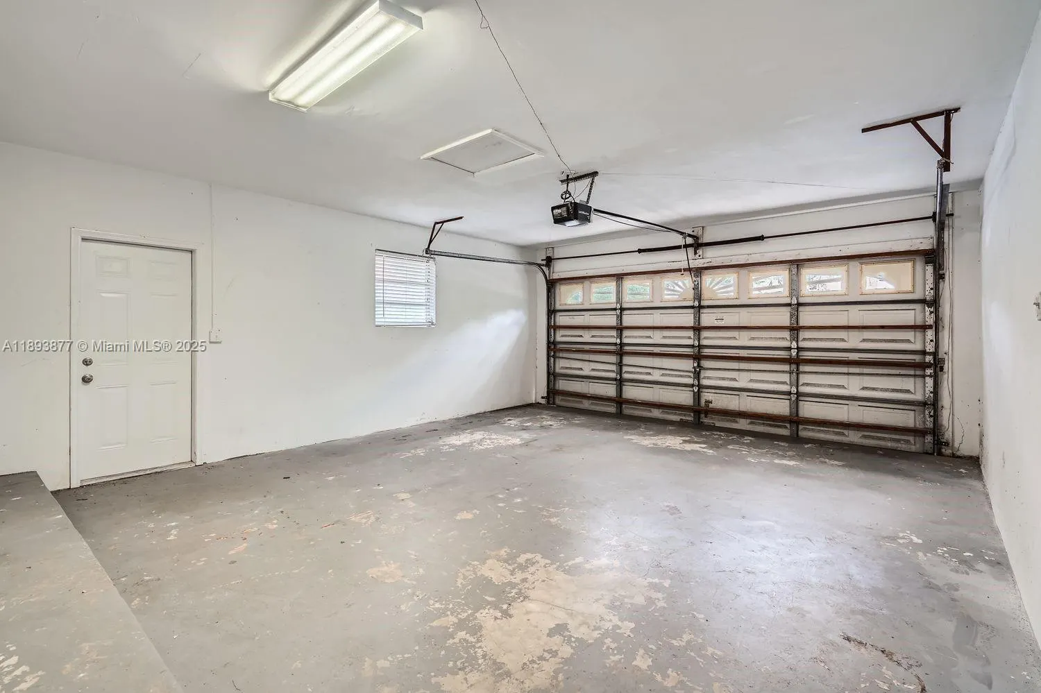 4380 NW 4th Ct