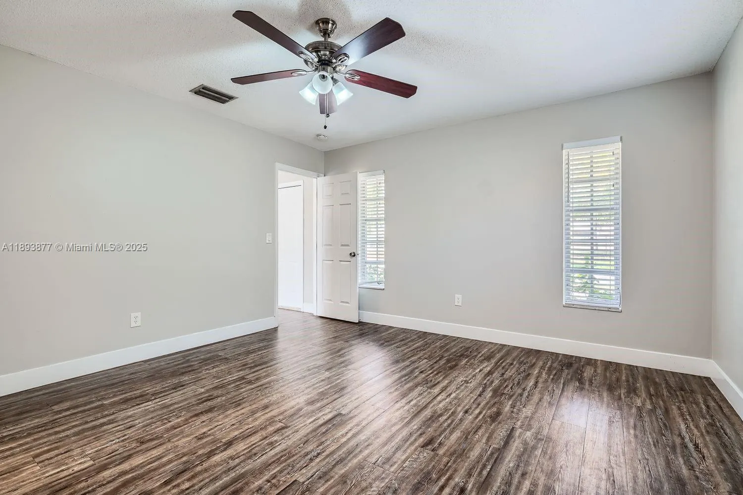 4380 NW 4th Ct