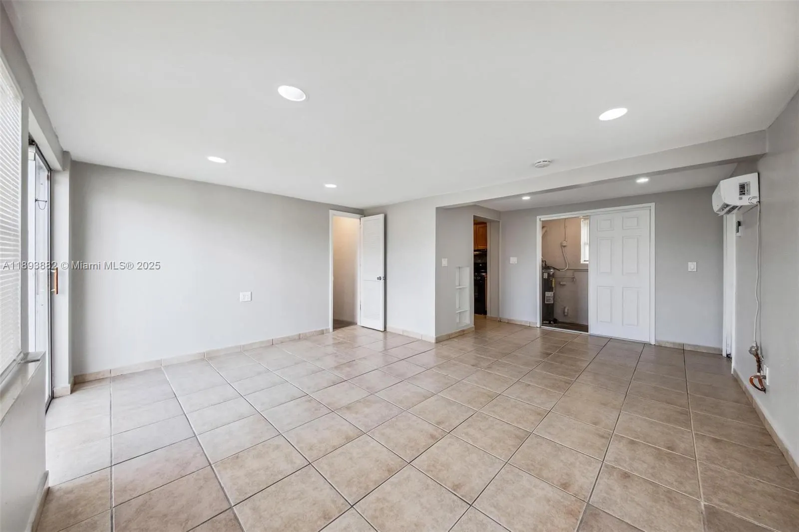 5720 SW 40th Ct