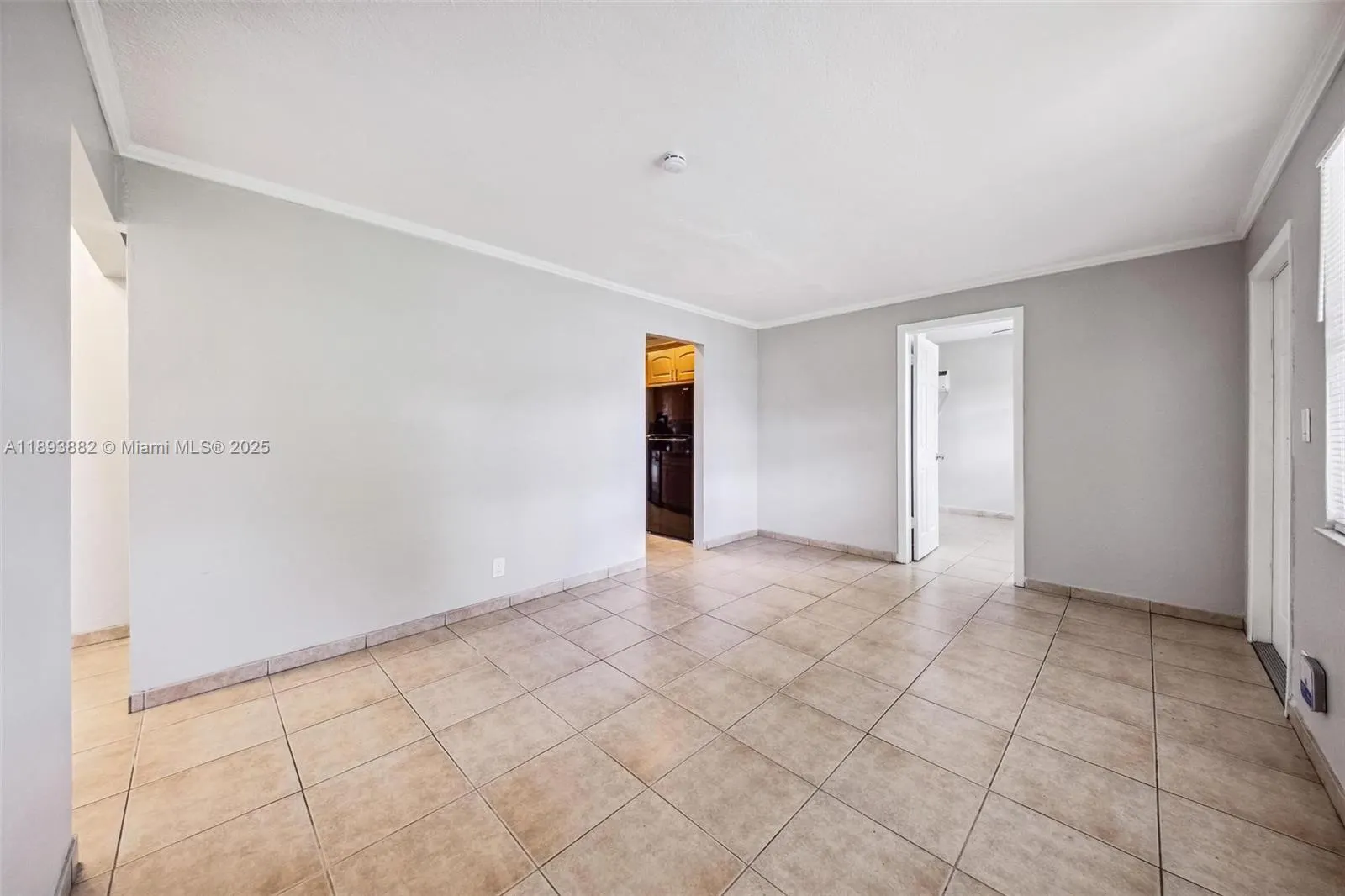5720 SW 40th Ct