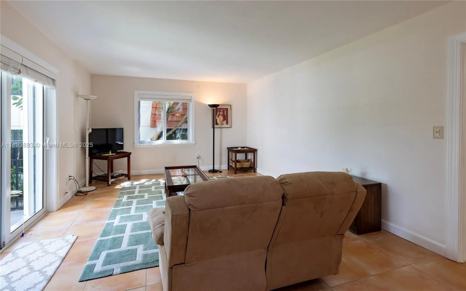 6815 Edgewater Dr, #108