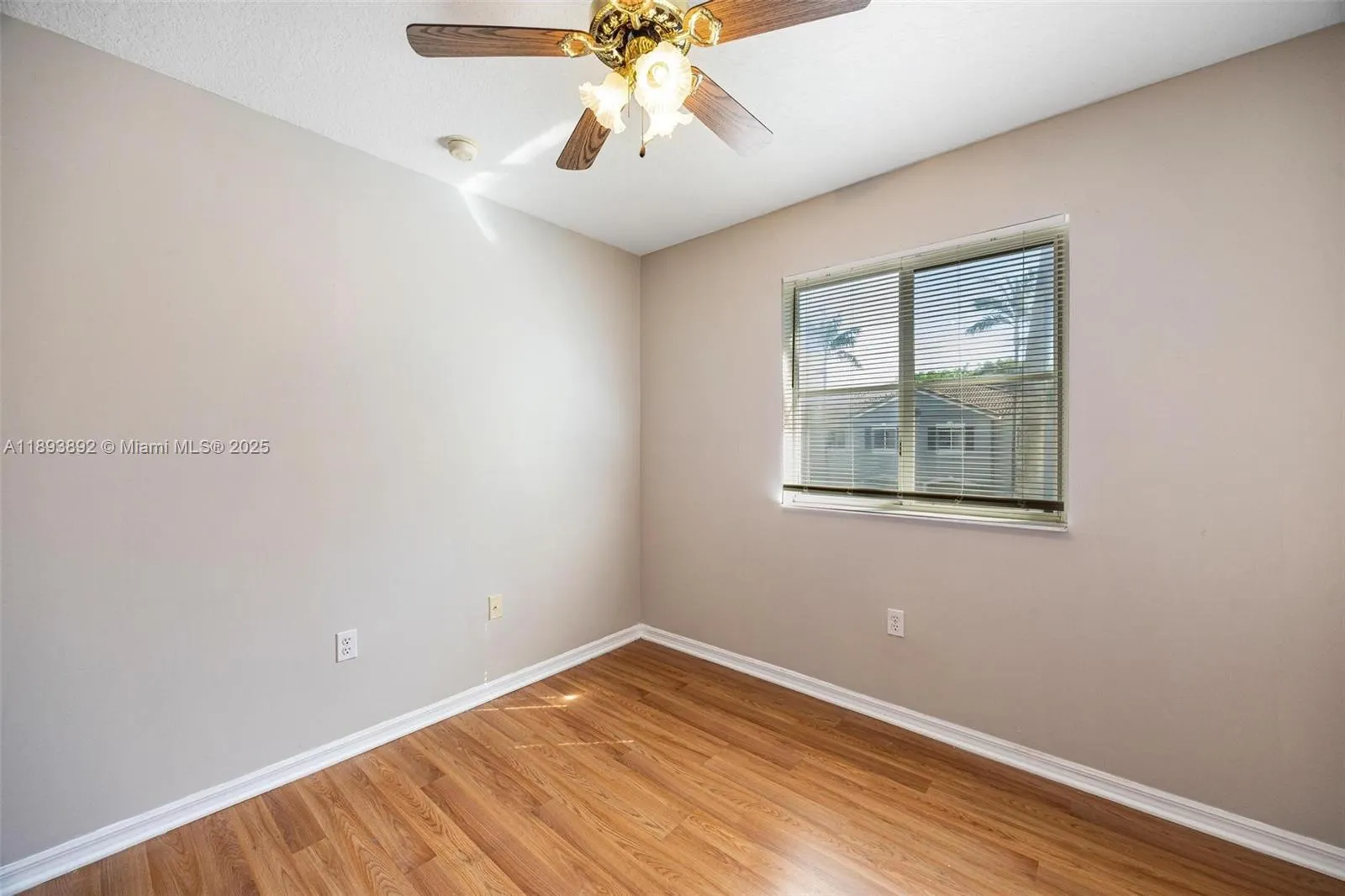 2956 SE 15th Ter
