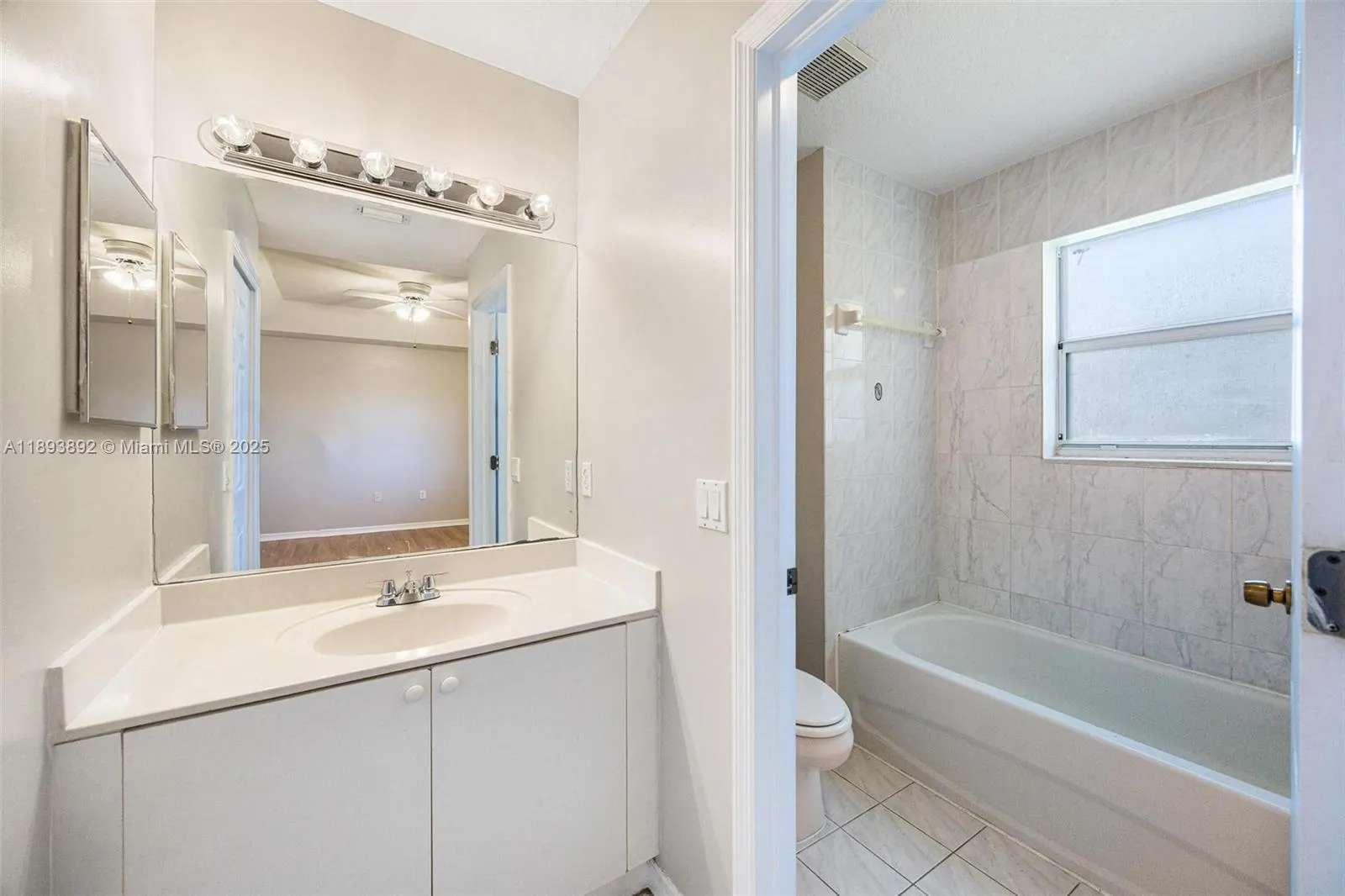 2956 SE 15th Ter