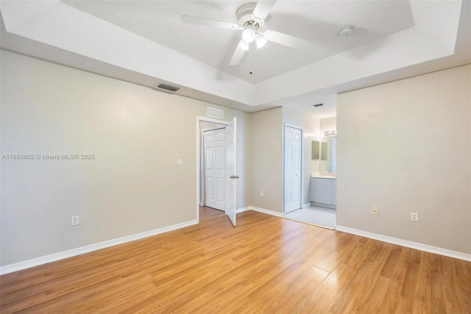 2956 SE 15th Ter