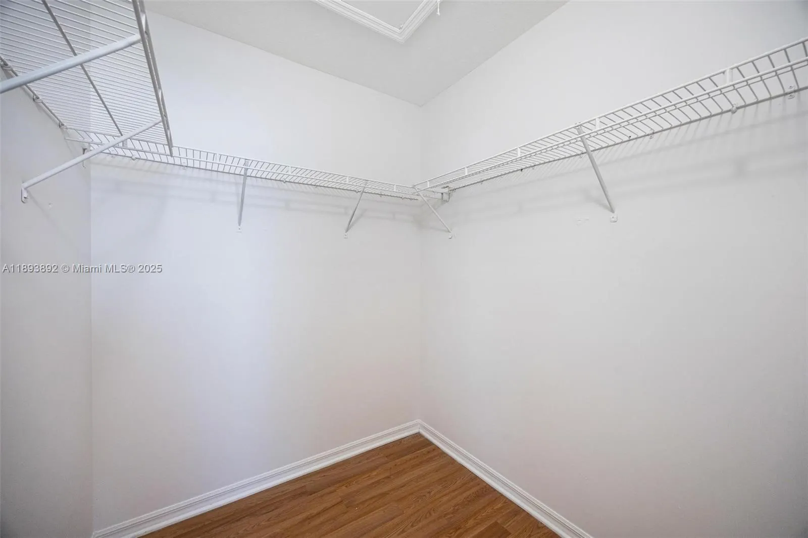 2956 SE 15th Ter