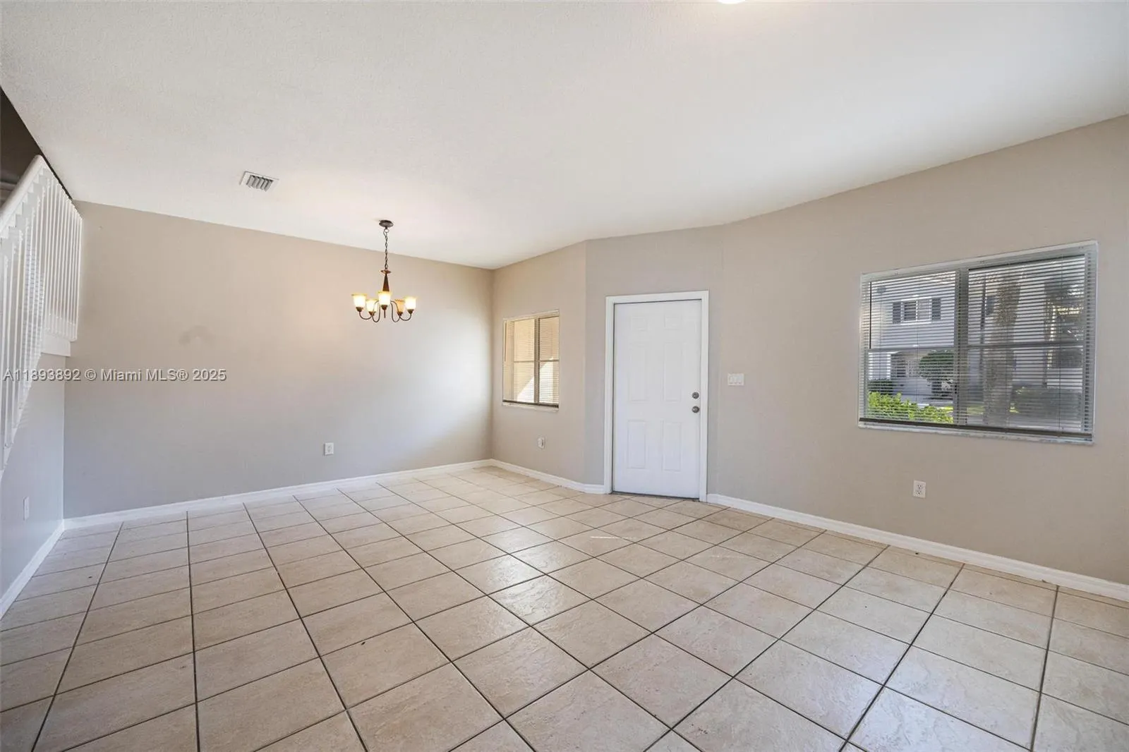 2956 SE 15th Ter