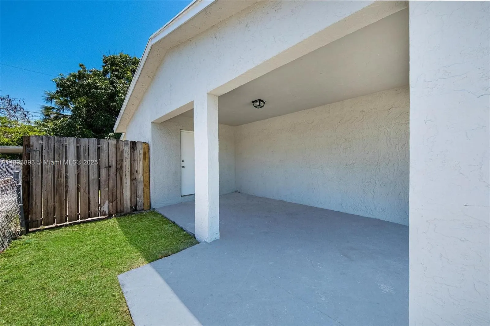 540 NW 7th Ter