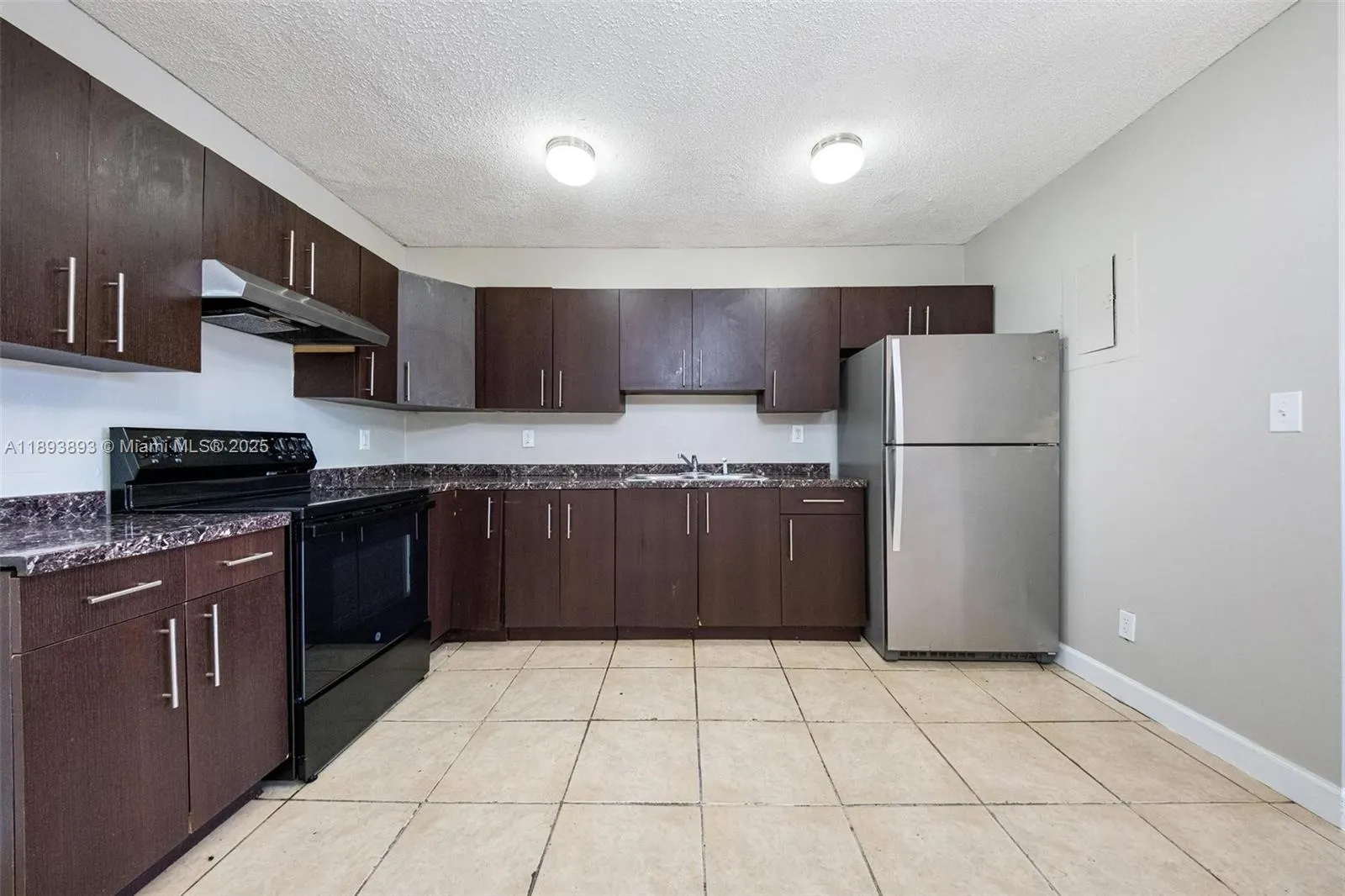 540 NW 7th Ter