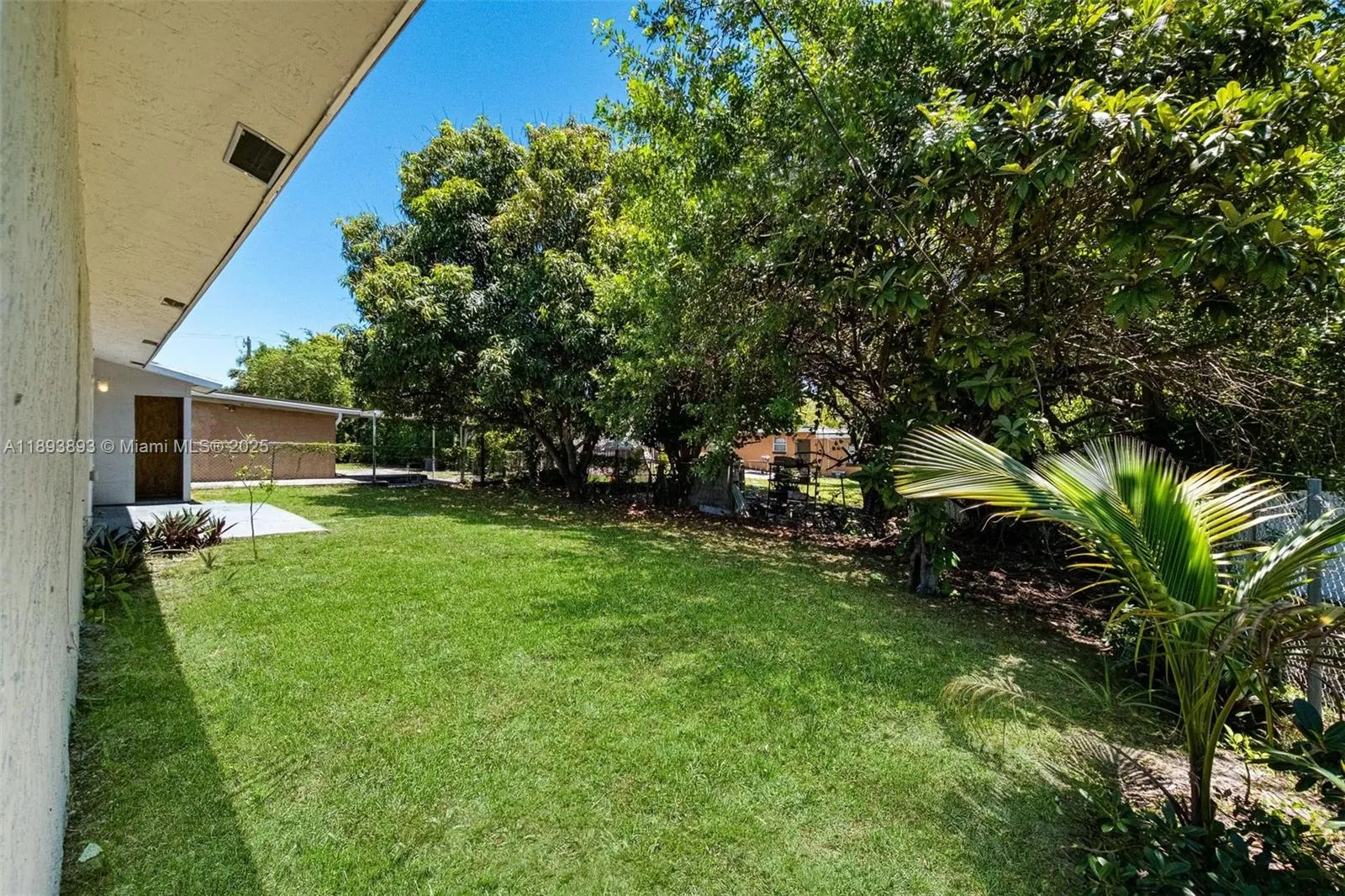 540 NW 7th Ter