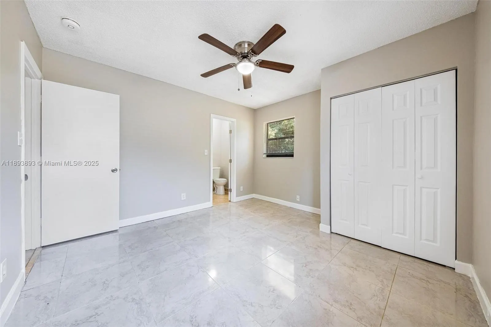 540 NW 7th Ter