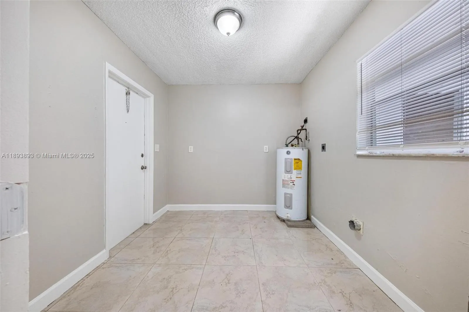 540 NW 7th Ter