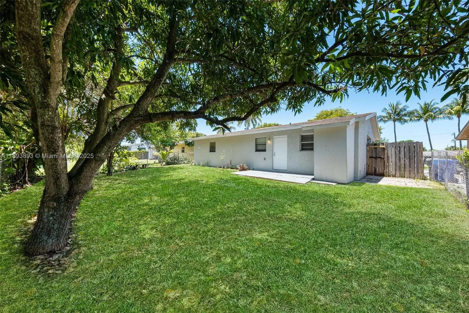 540 NW 7th Ter