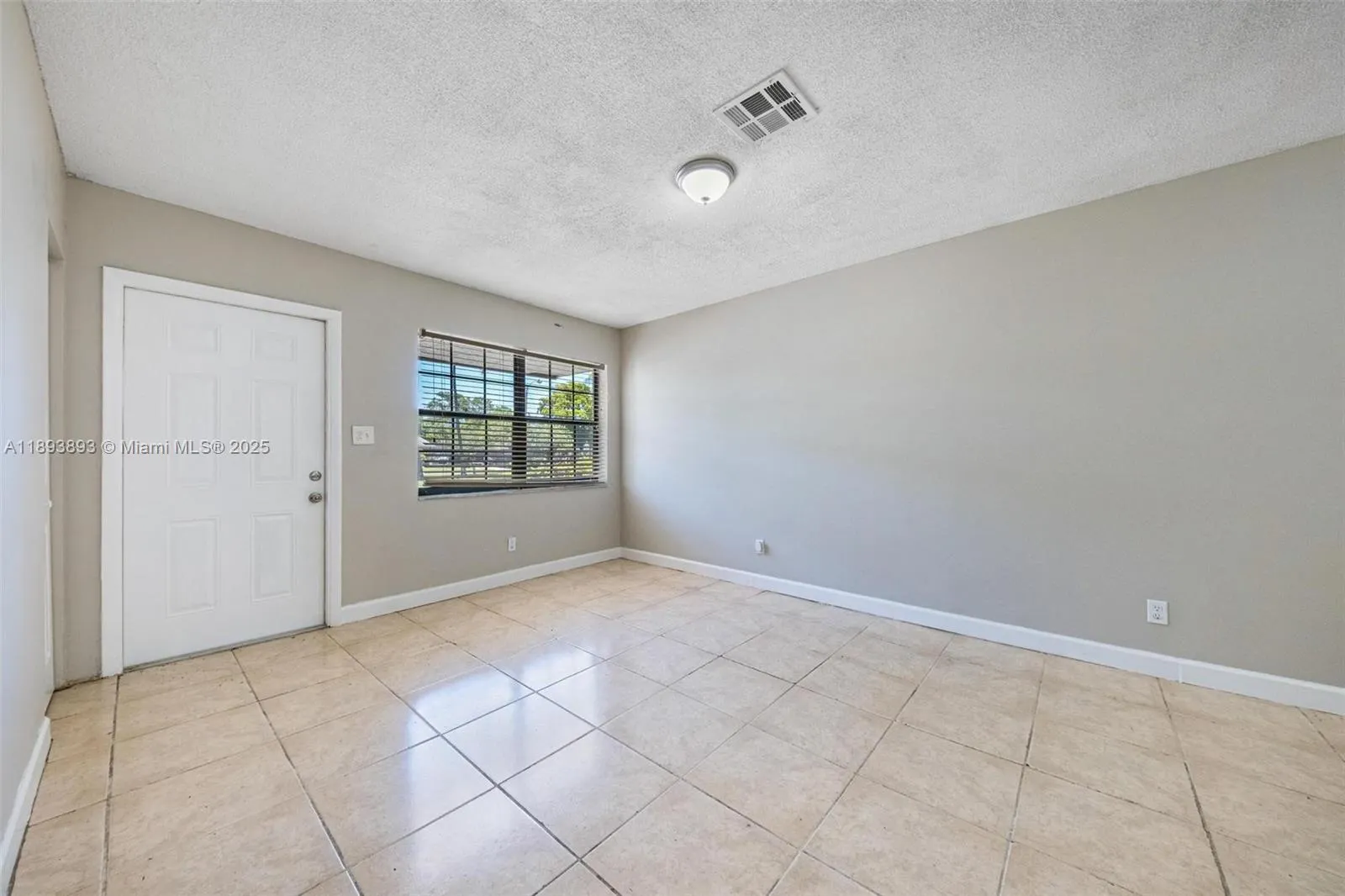 540 NW 7th Ter