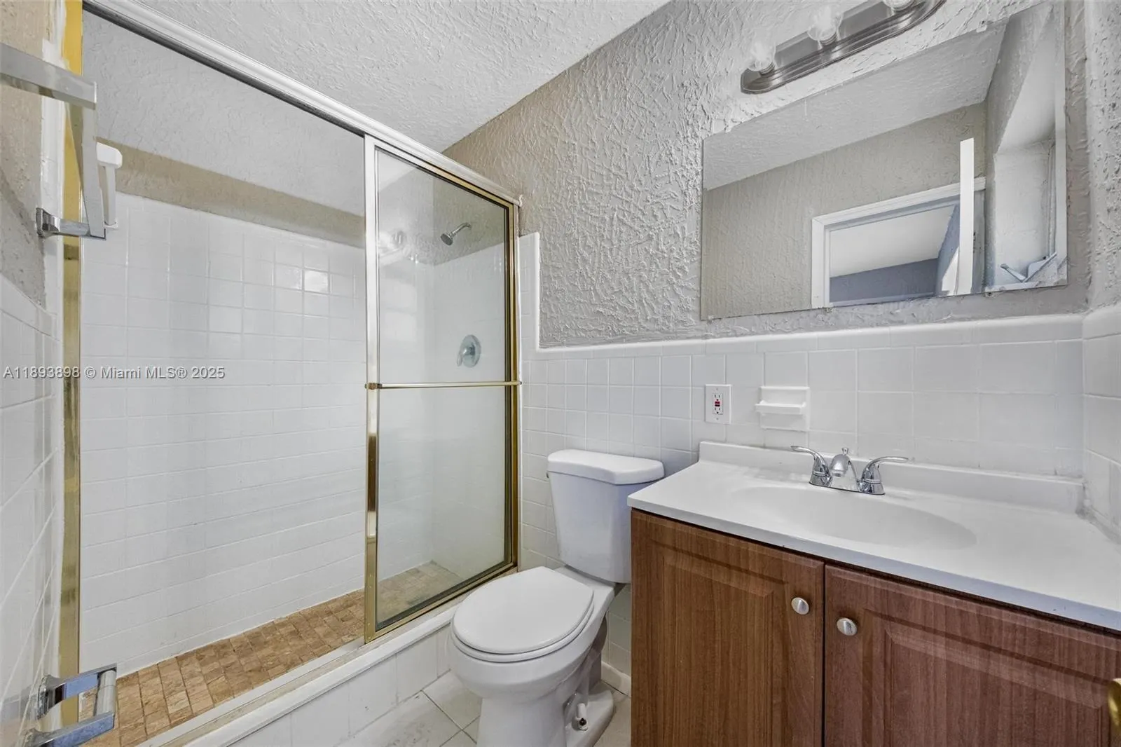 1560 NW Sunset Strip