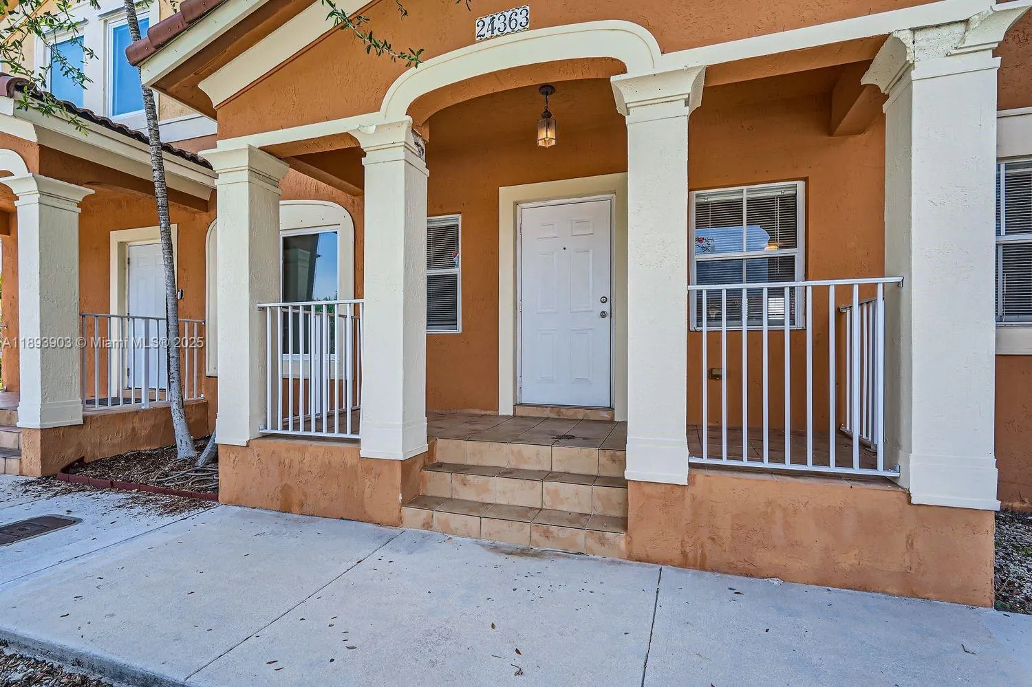 24363 SW 109th Ave