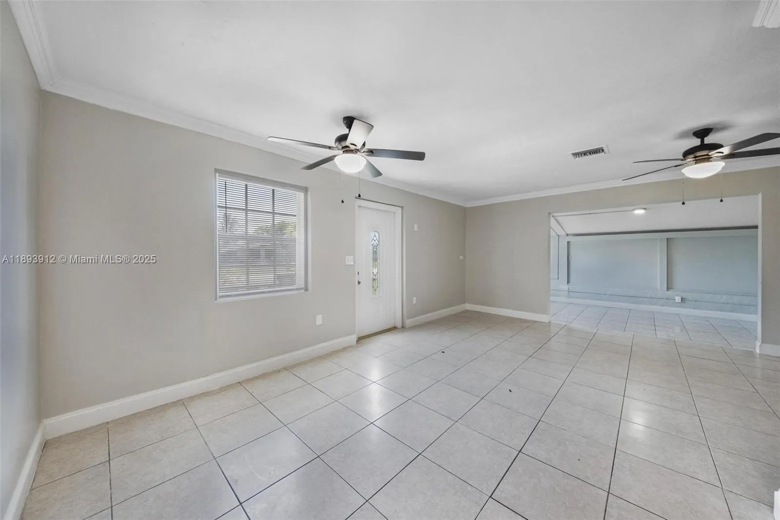 2130 Acapulco Dr